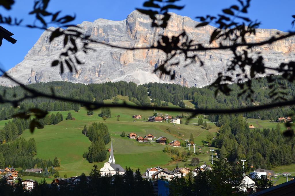 Ciasa Rudiferia Appartamenti In Alta Badia Badia (South Tyrol) Exterior foto